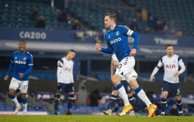 以攻克的堡 以攻克的堡